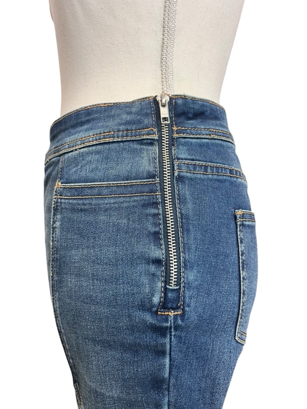 Pilcro Anthropologie Patchwork Jeans Wide Leg Cropped Denim 26 - Picture 6 of 10